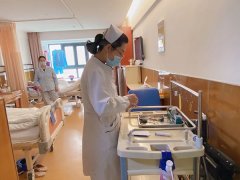 阳光康复科护士:康复护理不容易 心细专业要求高