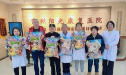 常州阳光康复医院领导班子慰问初一在岗医务一线人员